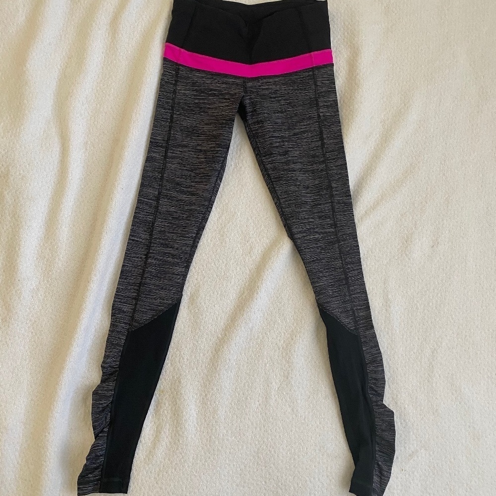 Lululemon Run Spirit Tight II - Wee Are From Space Leggings - Size 4 -- Rare